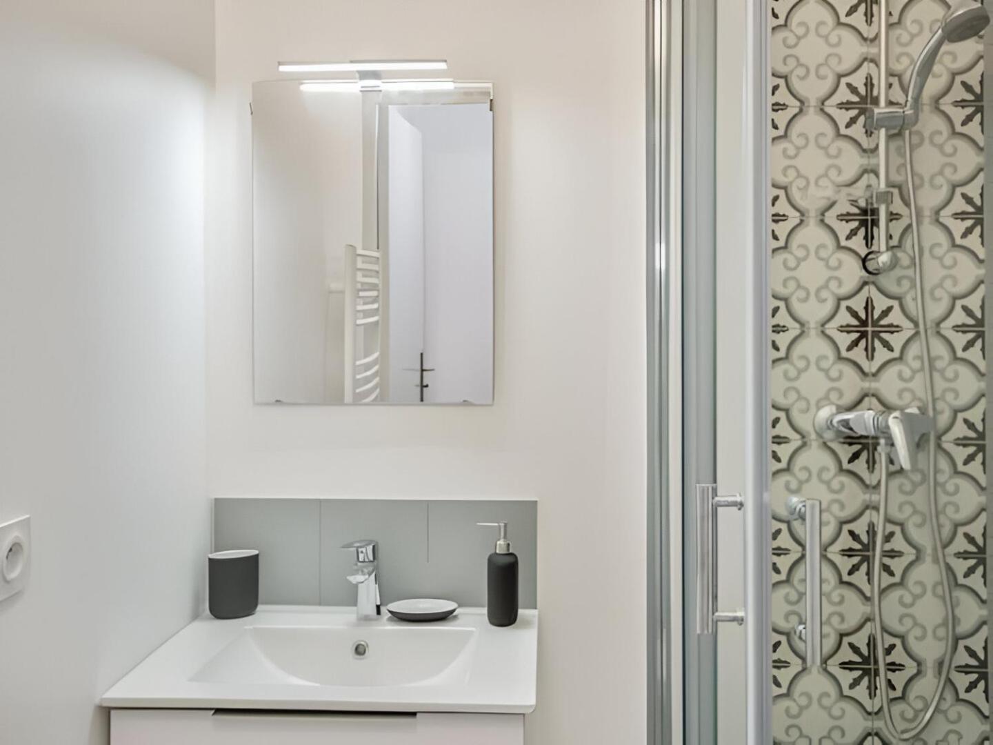 Le Refuge Urbain - Port A 2 Pas & Animaux Acceptes Apartment Toulon Luaran gambar