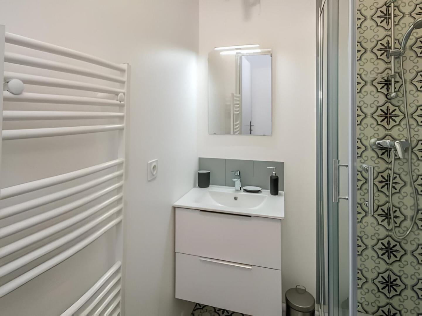 Le Refuge Urbain - Port A 2 Pas & Animaux Acceptes Apartment Toulon Luaran gambar