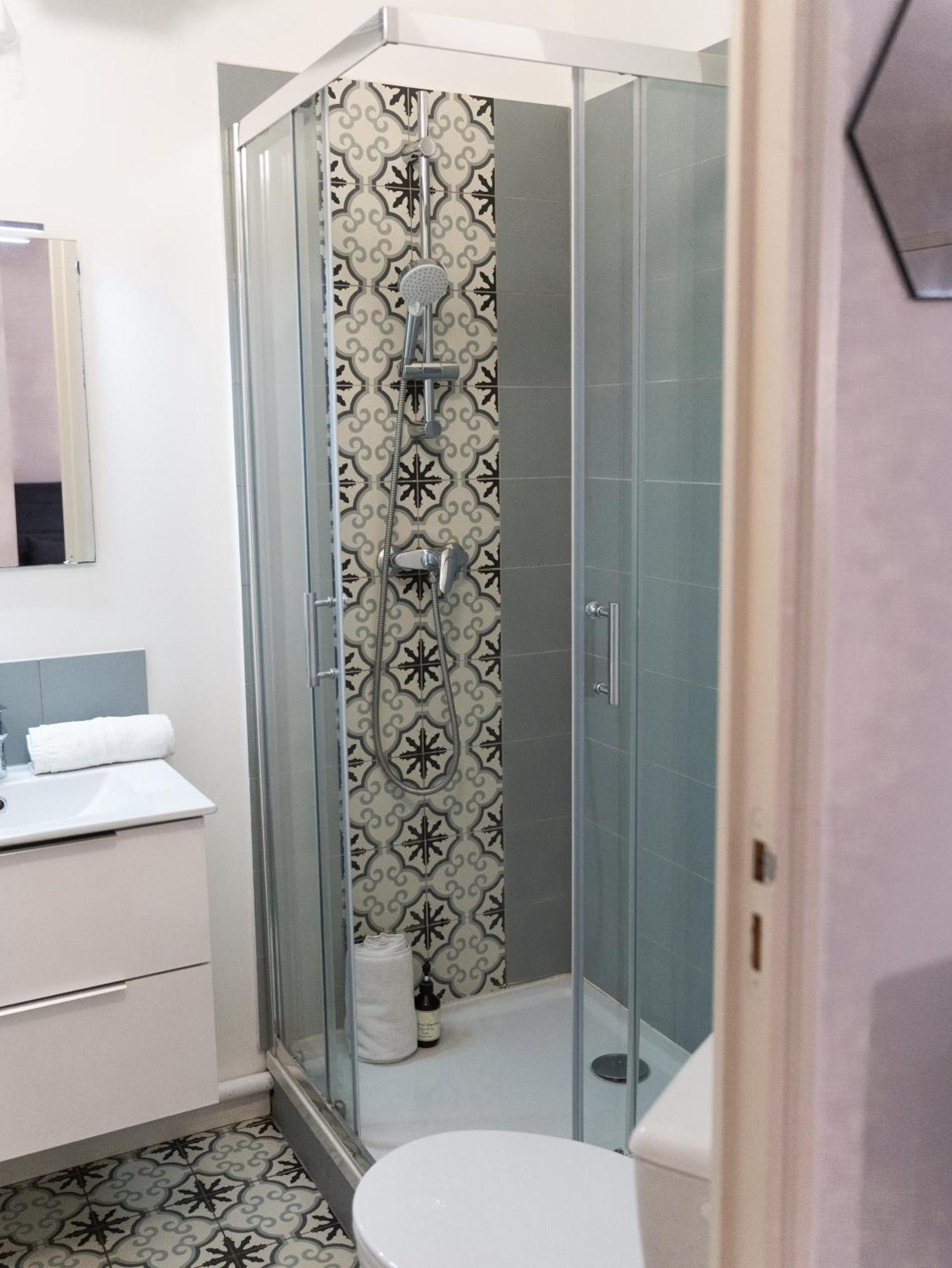 Le Refuge Urbain - Port A 2 Pas & Animaux Acceptes Apartment Toulon Luaran gambar